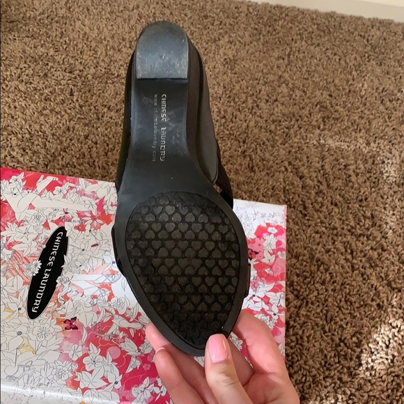 Black Sandals - Picture 4 of 4